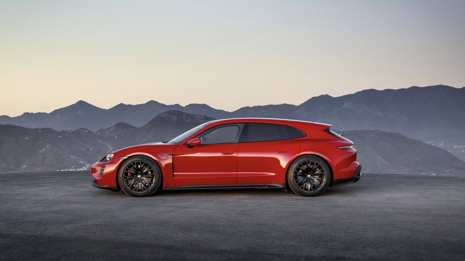 Taycan GTS Sport Turismo