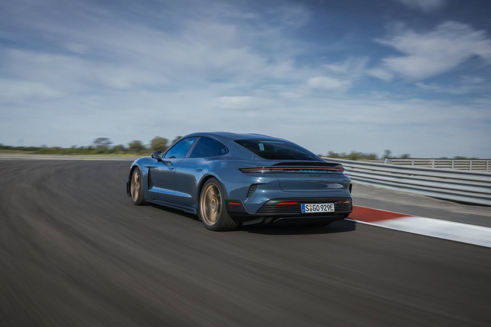 Taycan Turbo GT
