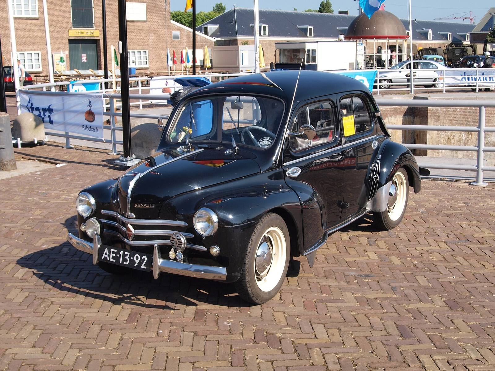 4CV Sport (R1062)