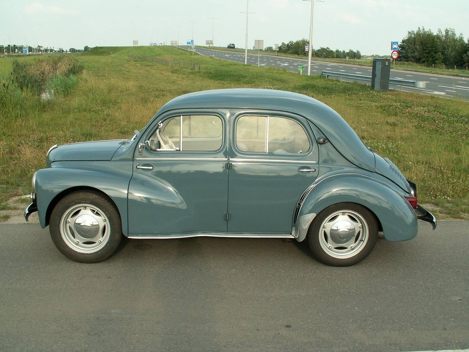 4CV Sport (R1062)