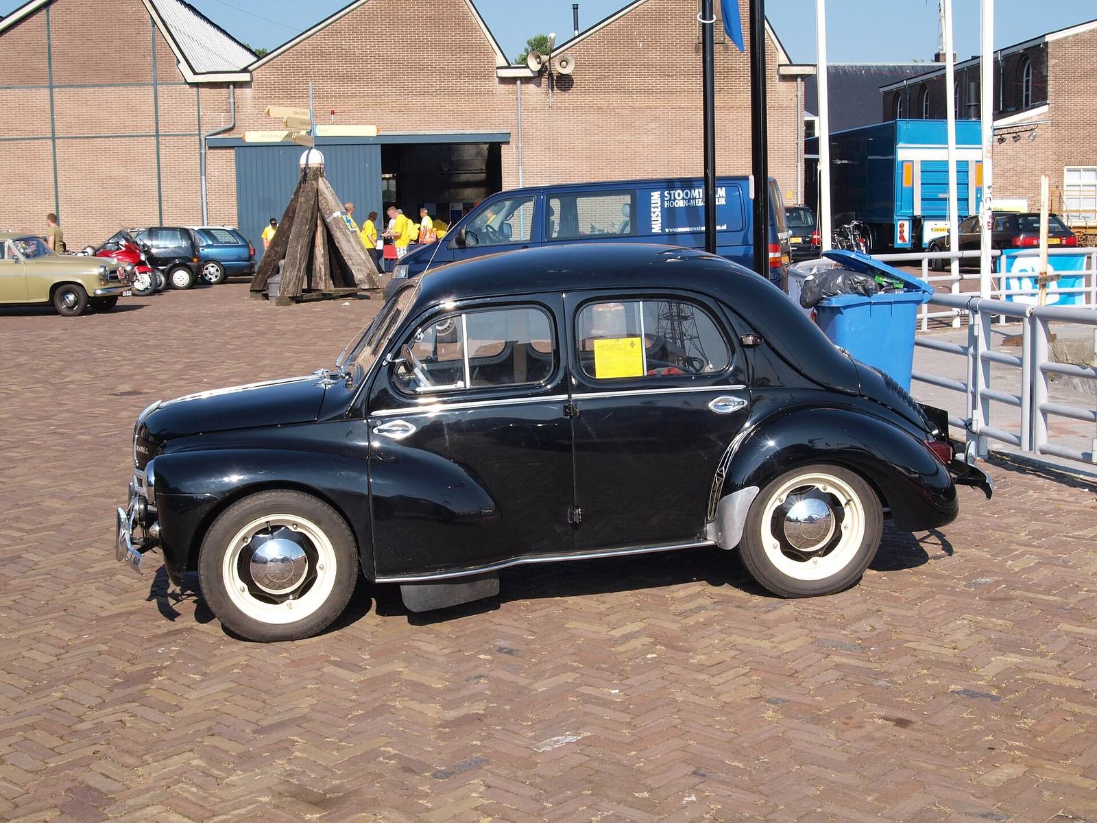 4CV Sport (R1062)