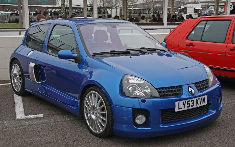 Clio V6