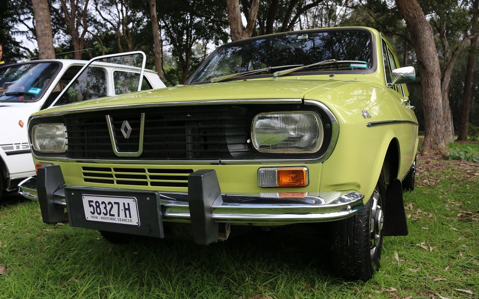 Renault 12
