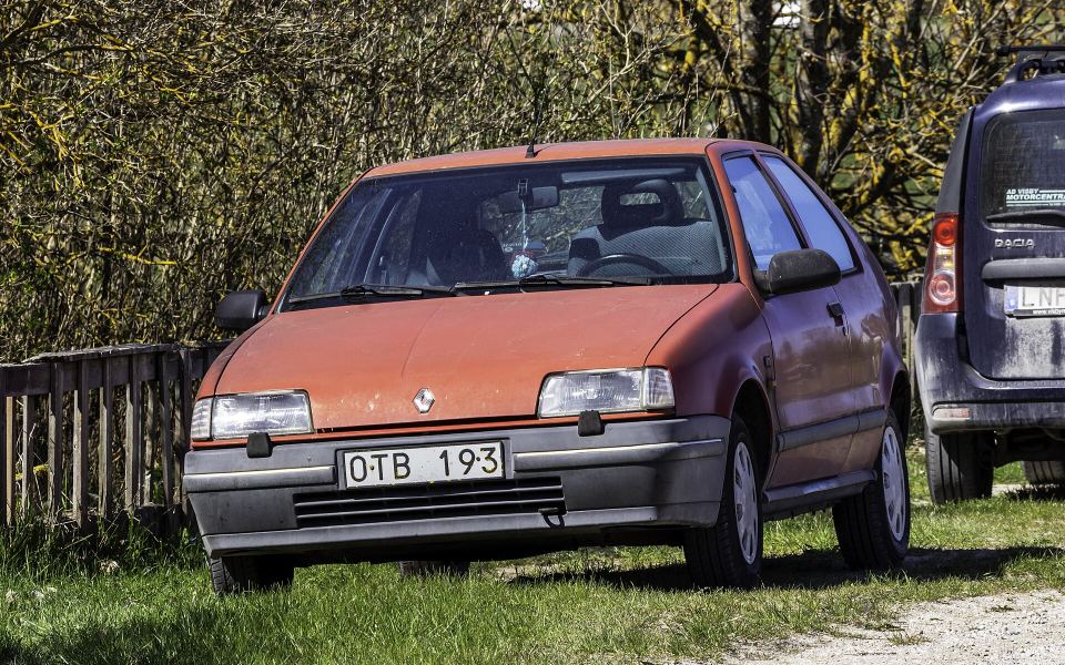 Renault 19