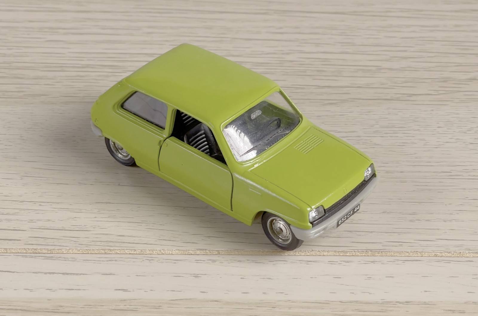R5 TL