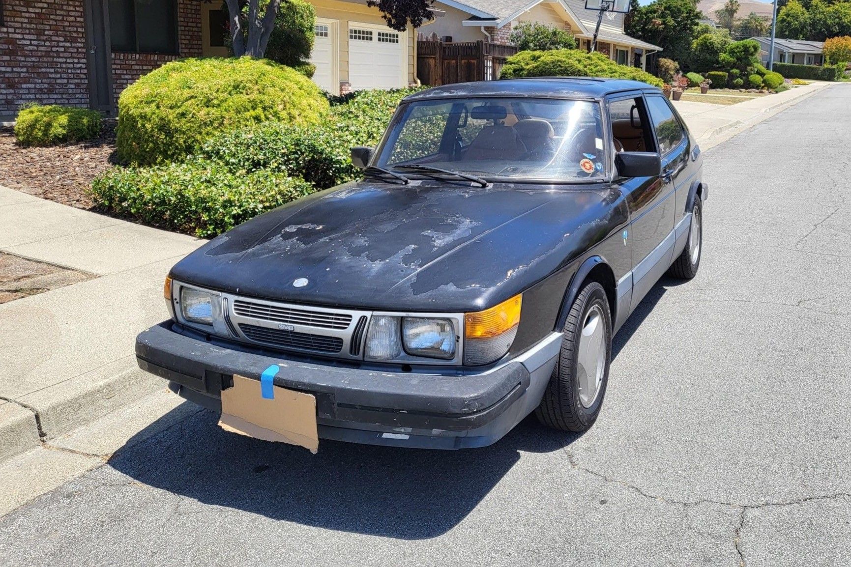 900