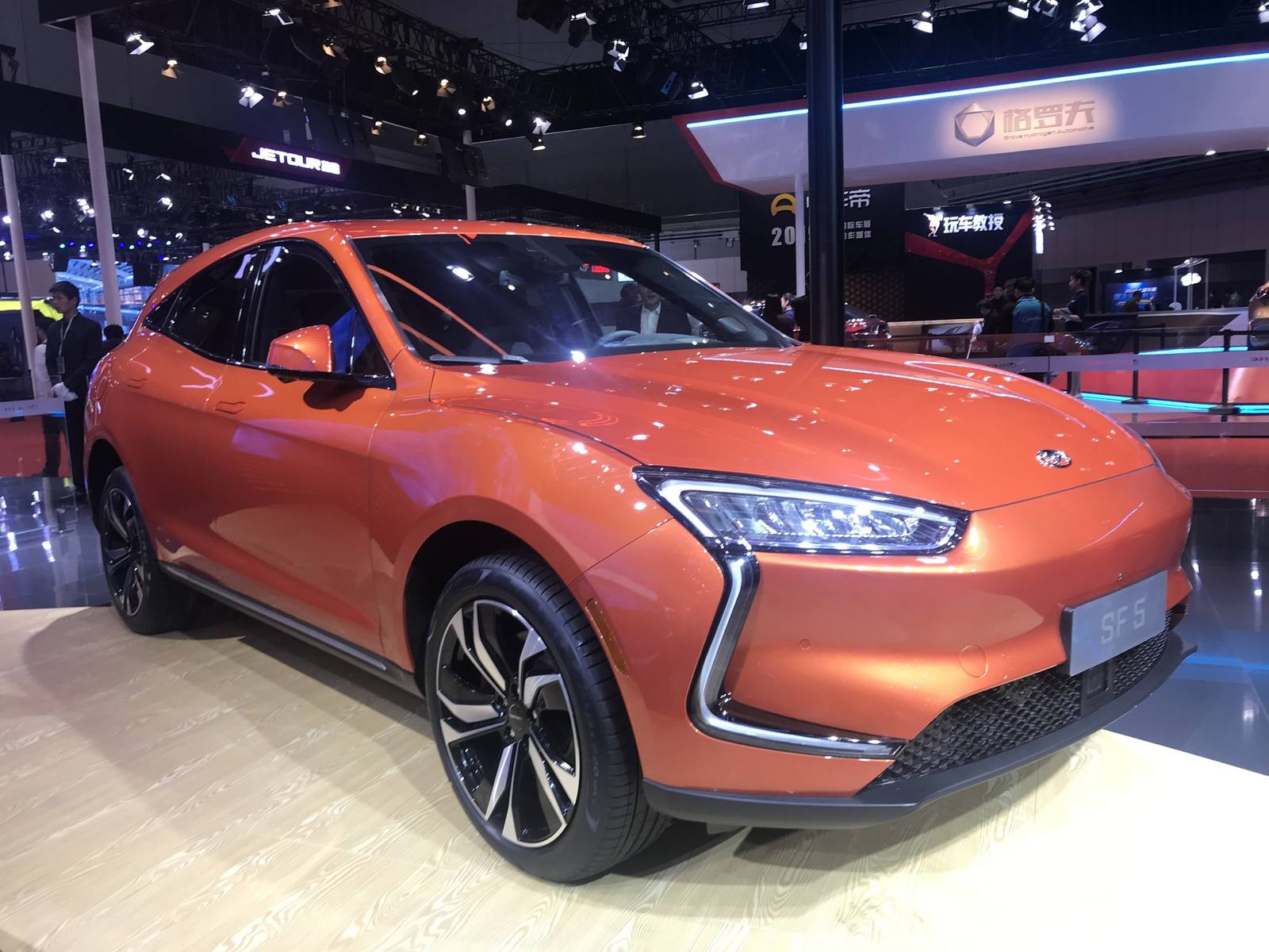 SF5 EREV AWD