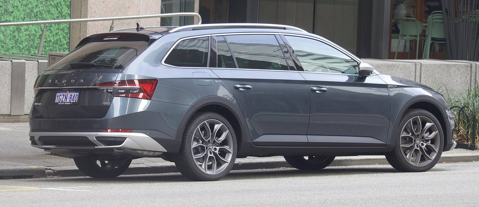 Superb Scout 2.0 TSI