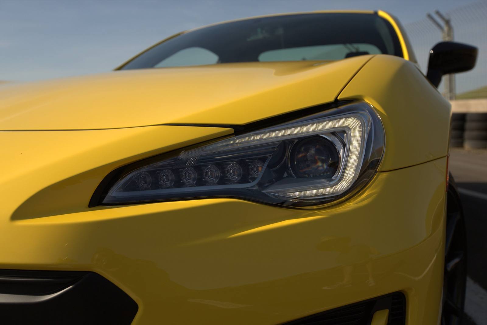 BRZ 2.0 (US, 205 hp manual)