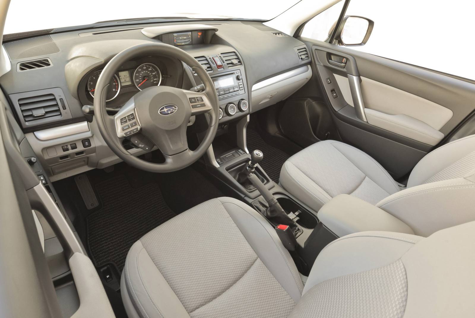 Forester 2.5i (SJ)