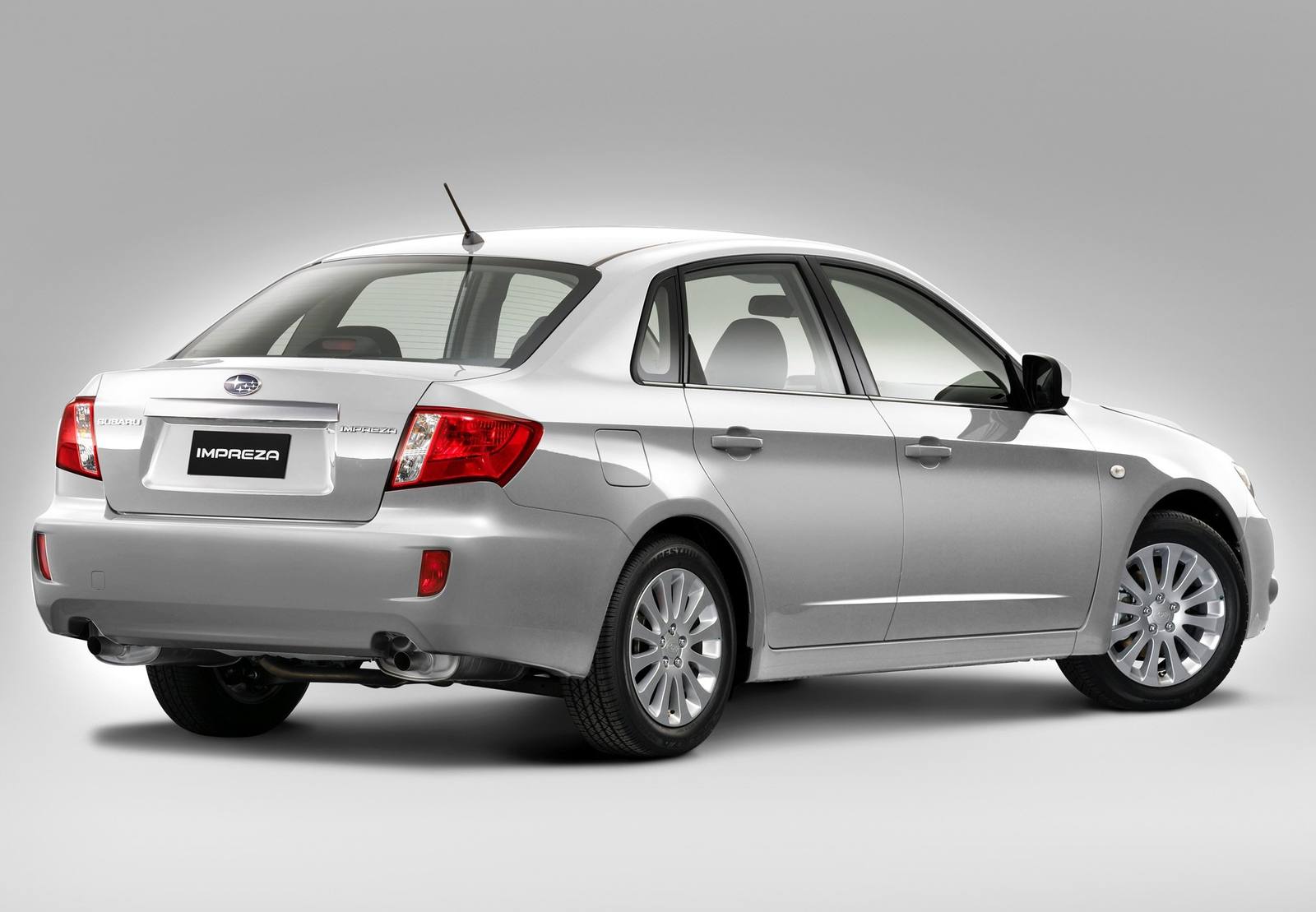Impreza 1.5R Sedan