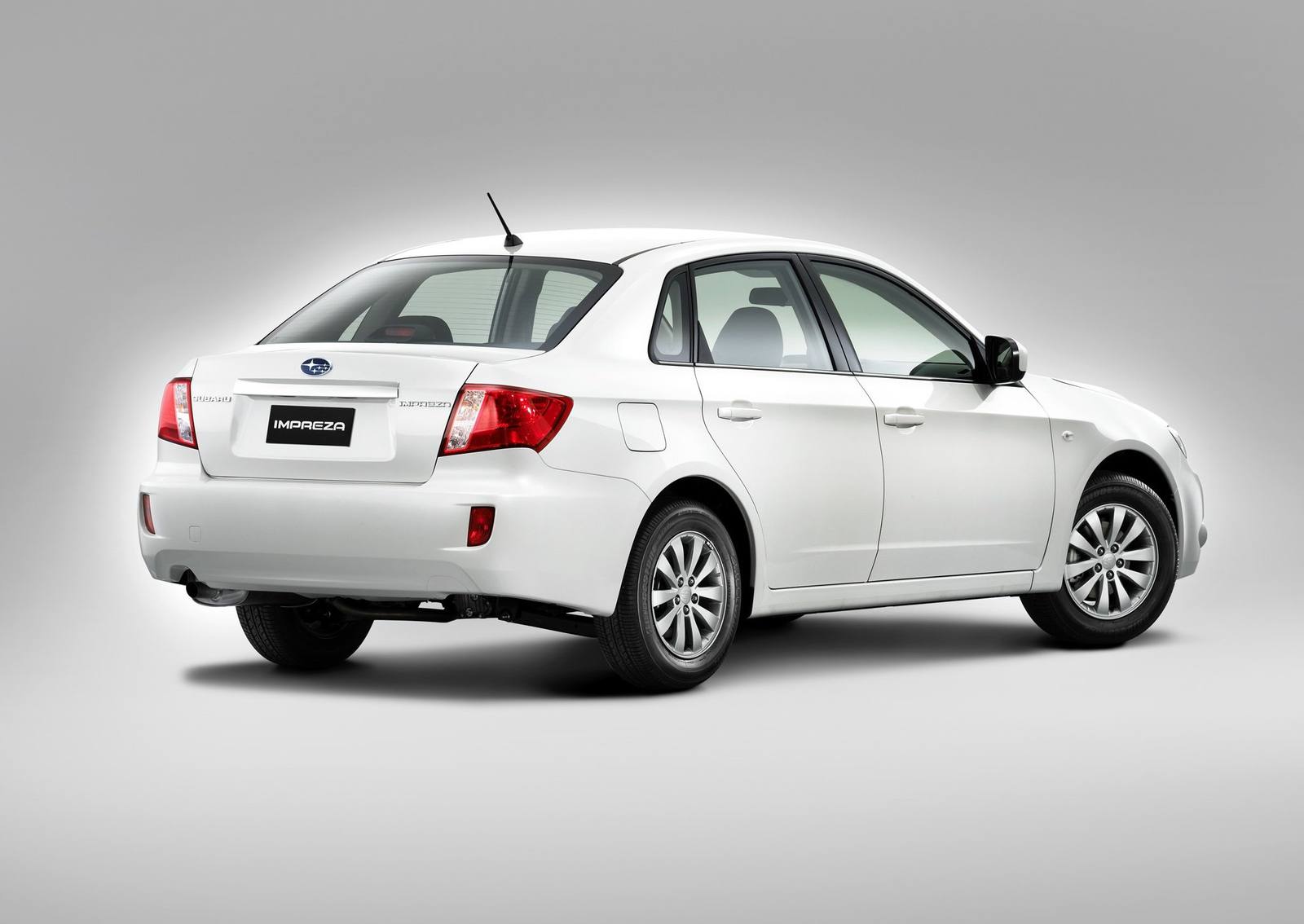 Impreza 1.5R Sedan