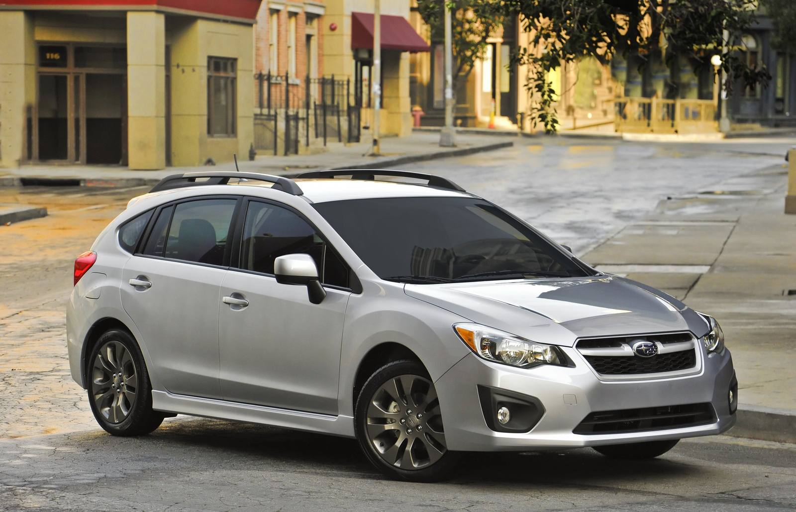 Impreza 2.0i Sport (5-door)