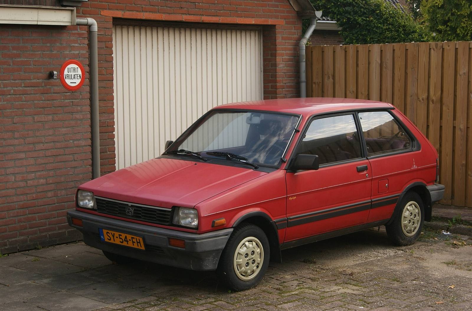 Justy 1.0 Custom RS Turbo