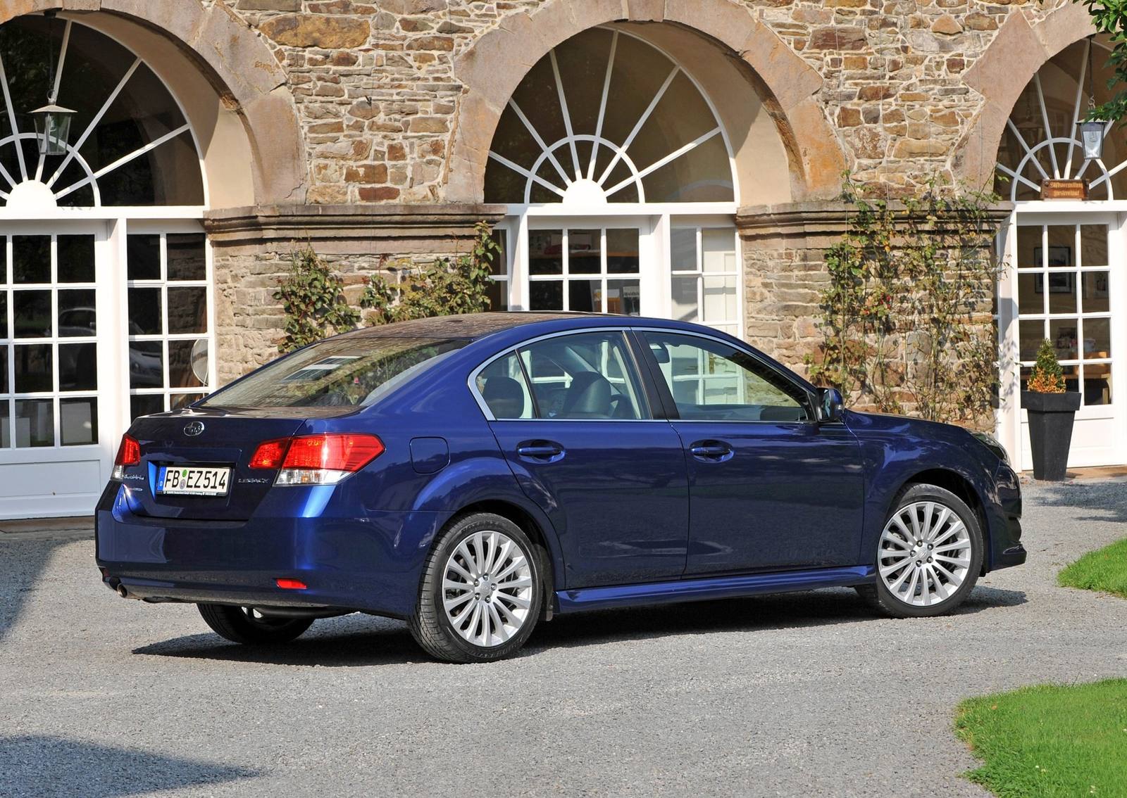 Legacy 2.0D Sedan