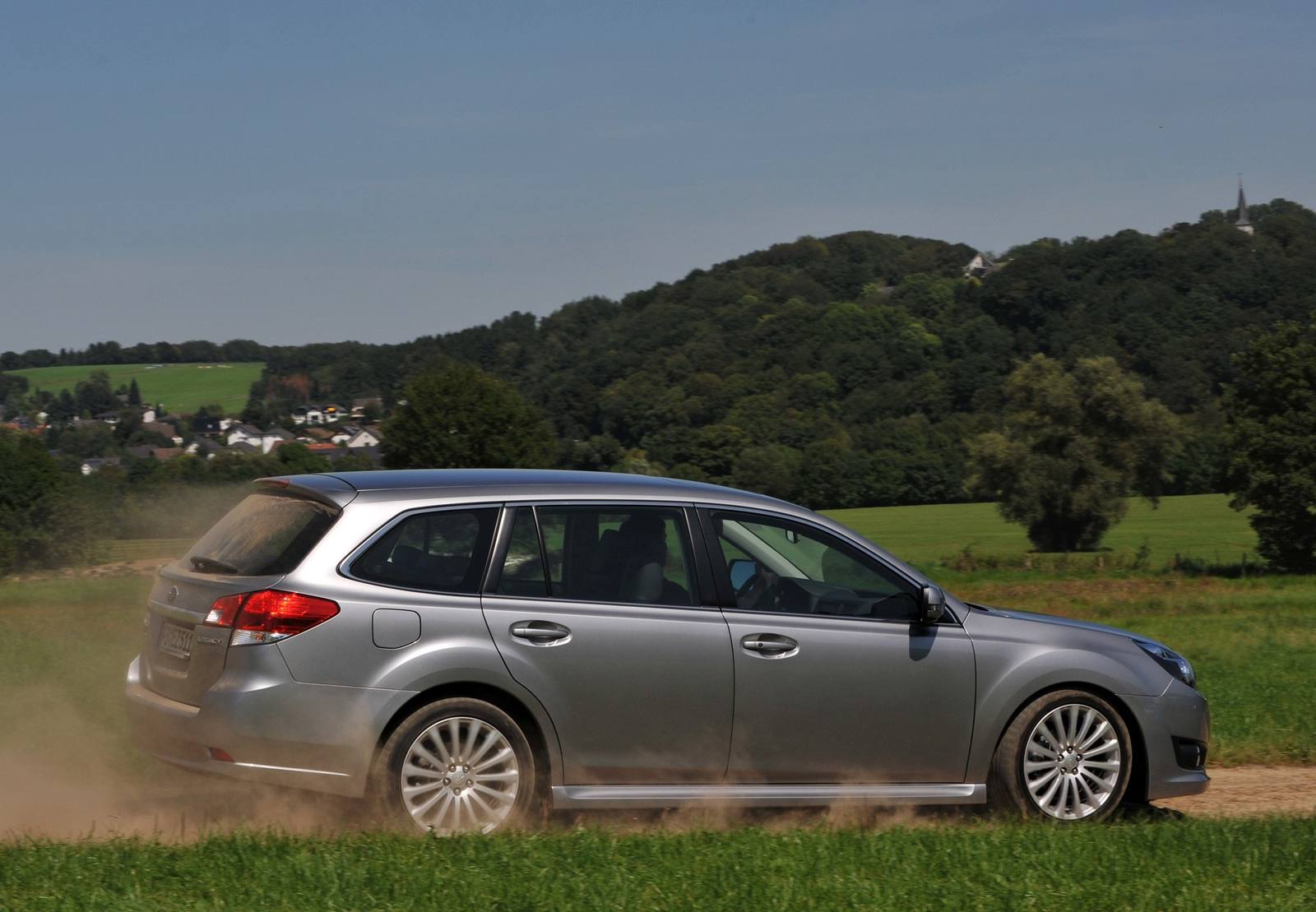 Legacy 2.0i Touring Wagon