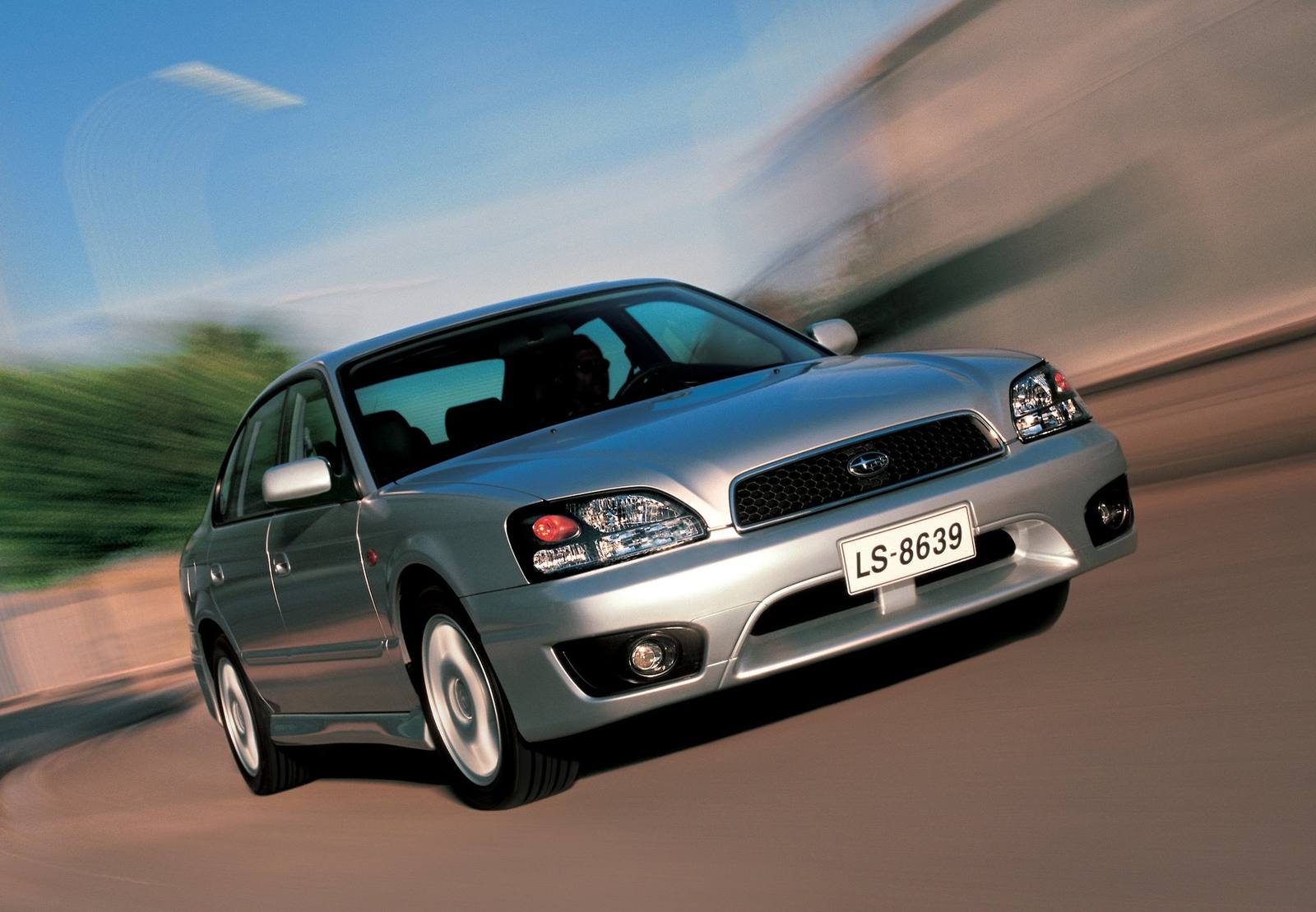 Legacy B4 RS