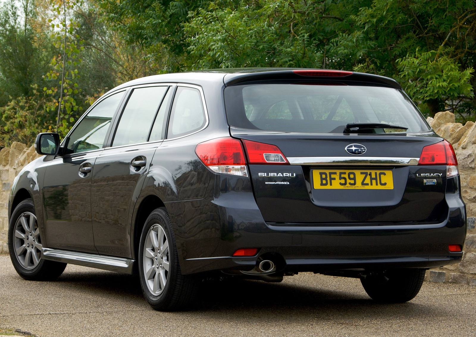 Legacy 2.0i Touring Wagon