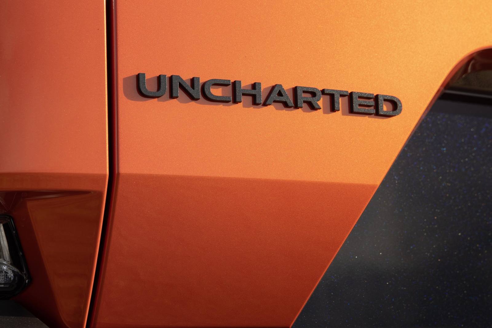 Uncharted Premium FWD
