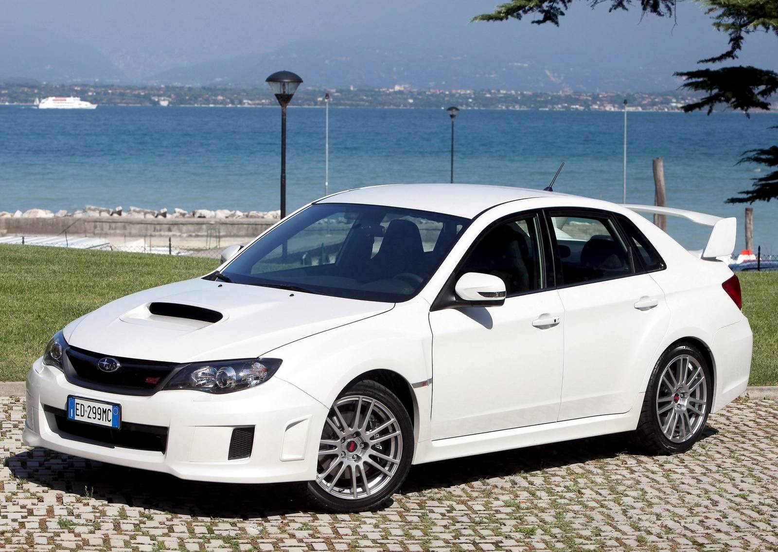 WRX STI (JDM)