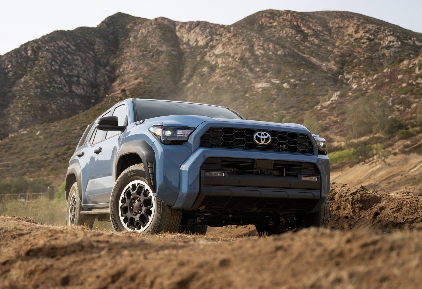 N500 TRD Off-Road 2.4 i-FORCE