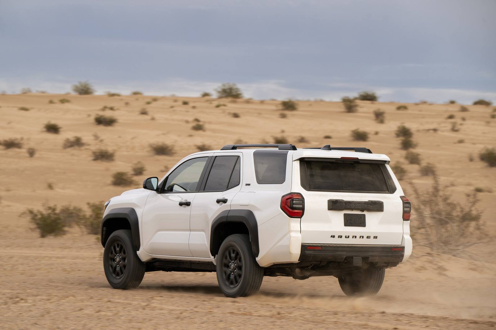 N500 SR5 2.4 i-FORCE 2WD