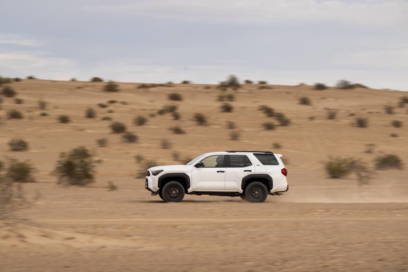 N500 SR5 2.4 i-FORCE 2WD