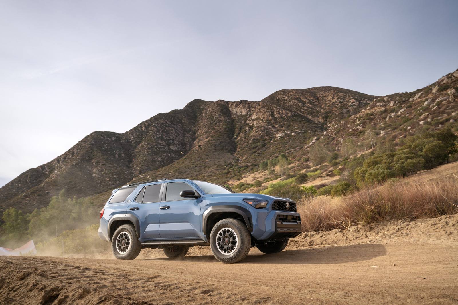 N500 TRD Off-Road 2.4 i-FORCE