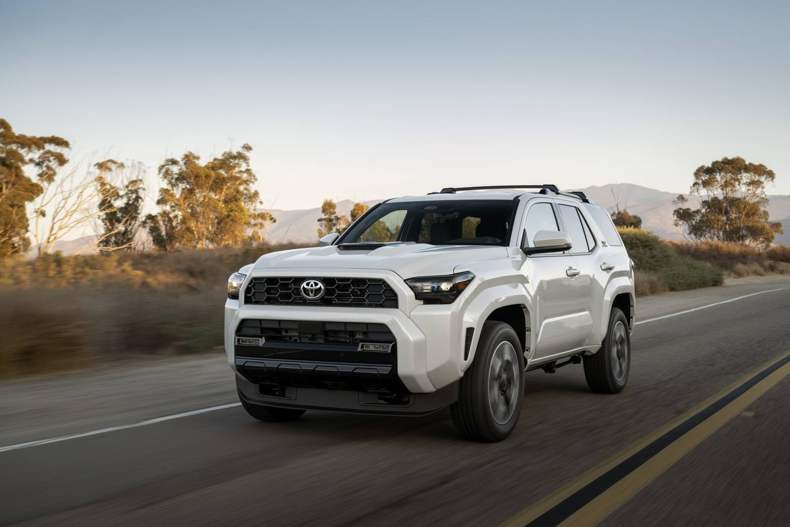 N500 TRD Sport 2.4 i-FORCE