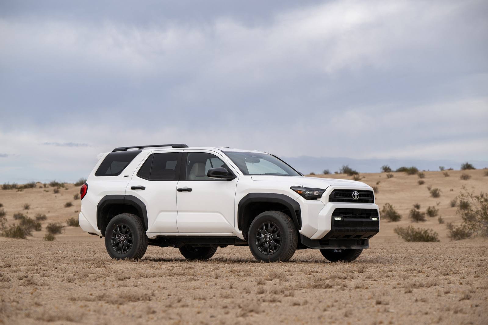 N500 SR5 2.4 i-FORCE 2WD