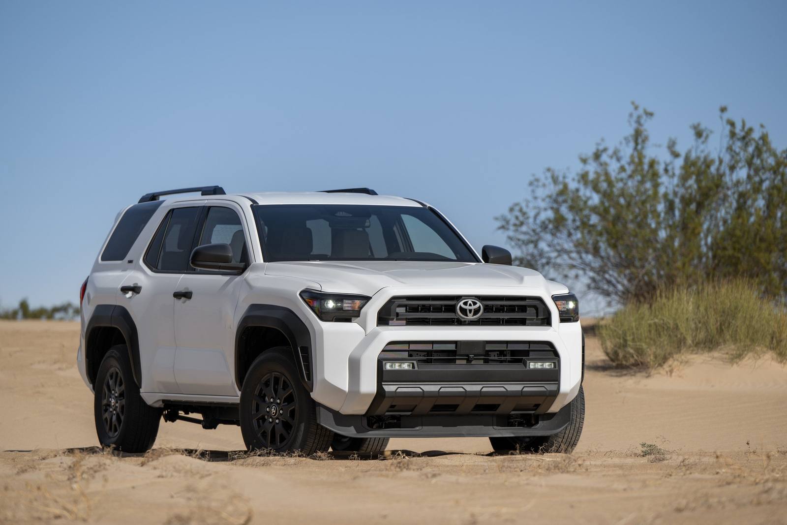 N500 SR5 2.4 i-FORCE 2WD