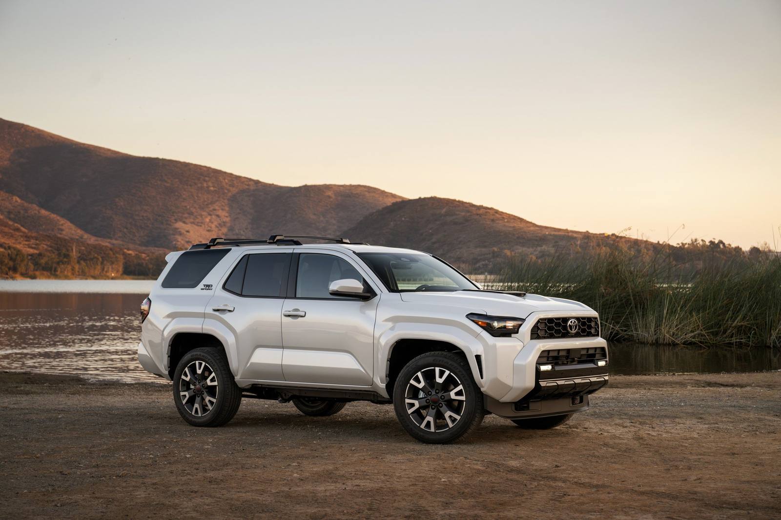 N500 TRD Sport 2.4 i-FORCE