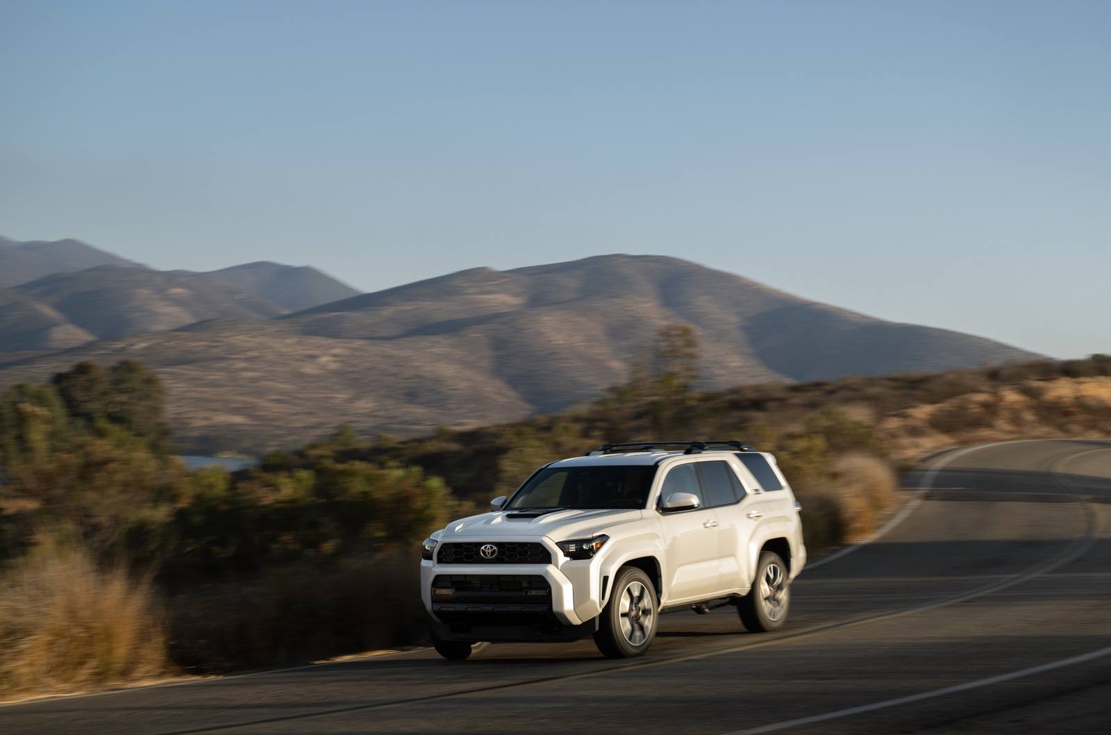 N500 TRD Sport 2.4 i-FORCE