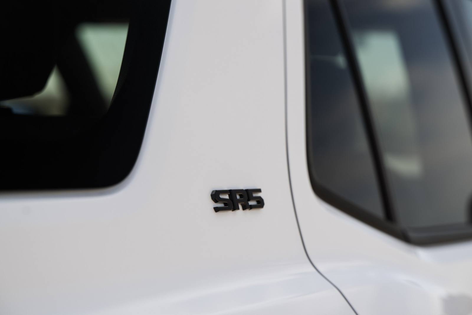 N500 SR5 2.4 i-FORCE 2WD