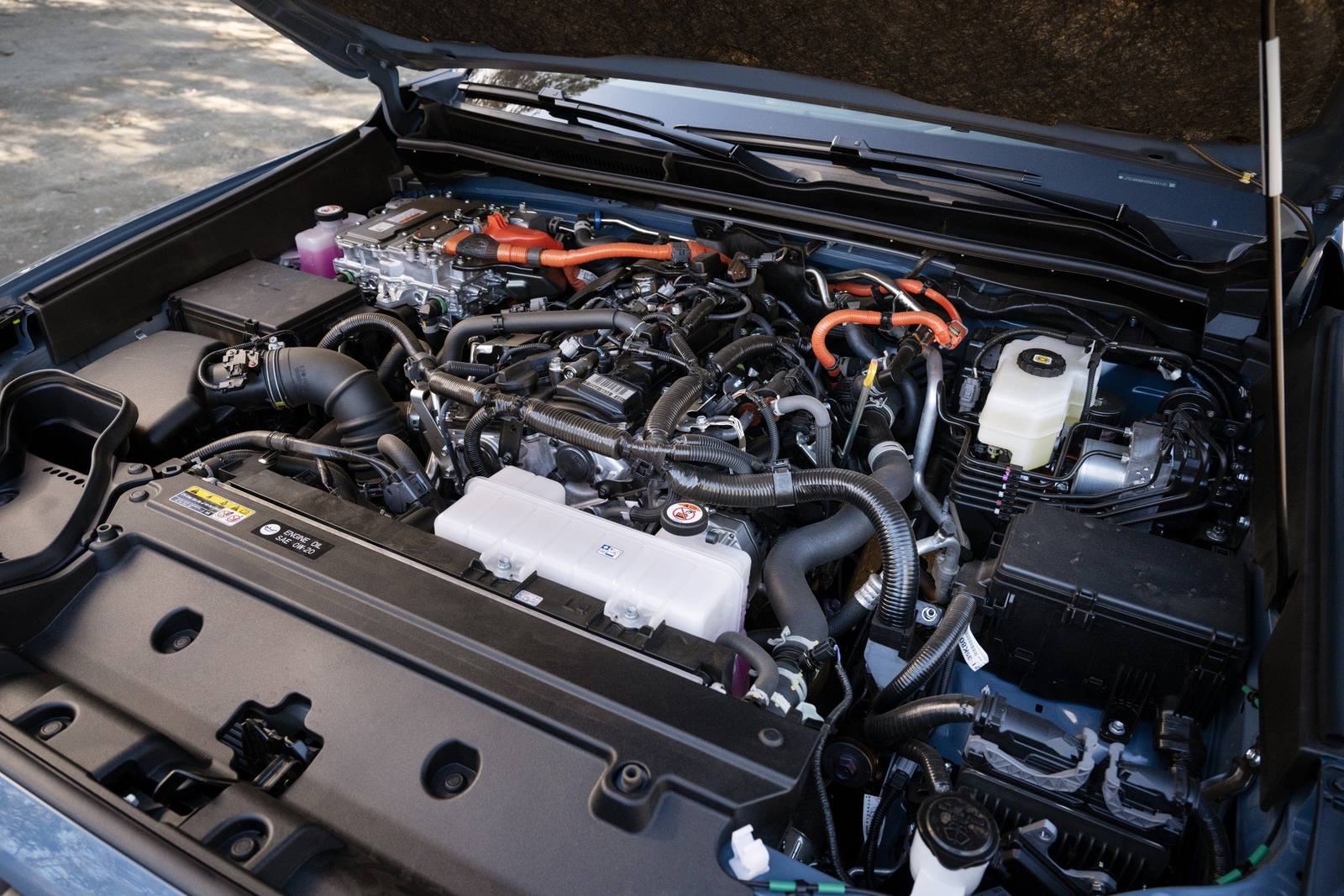 N500 TRD Off-Road 2.4 i-FORCE MAX Hybrid