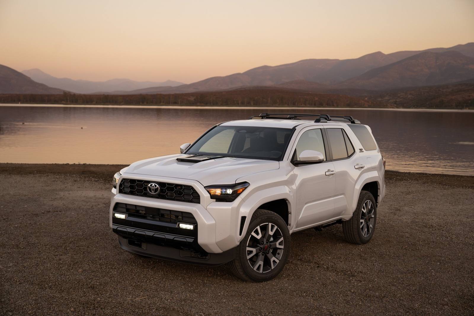 N500 TRD Sport 2.4 i-FORCE