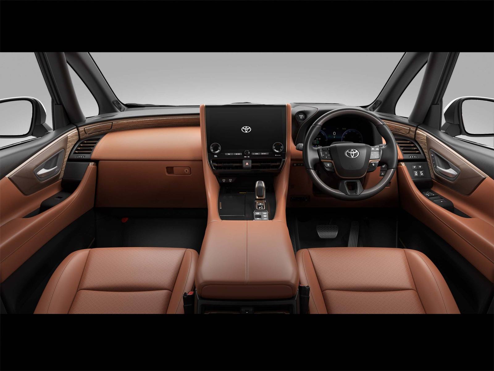 AH40 2.5 PHEV E-Four