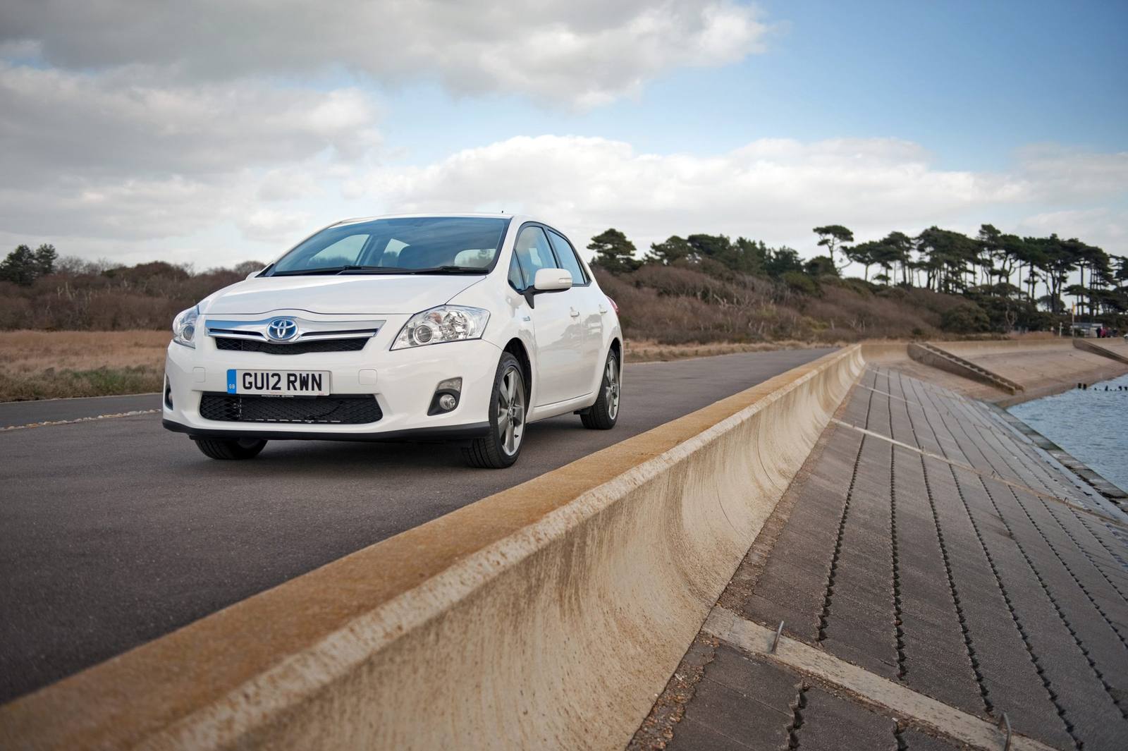 1.8 Hybrid UK (HSD)