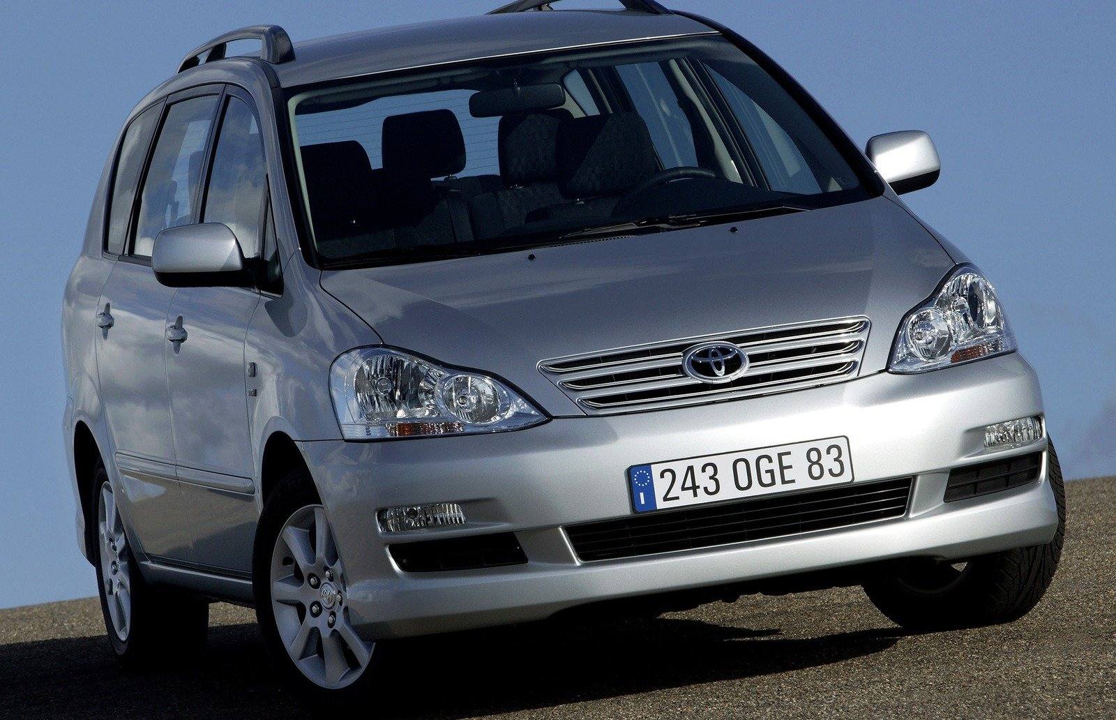 2.0 D-4D 1CD-FTV manual (Europe)