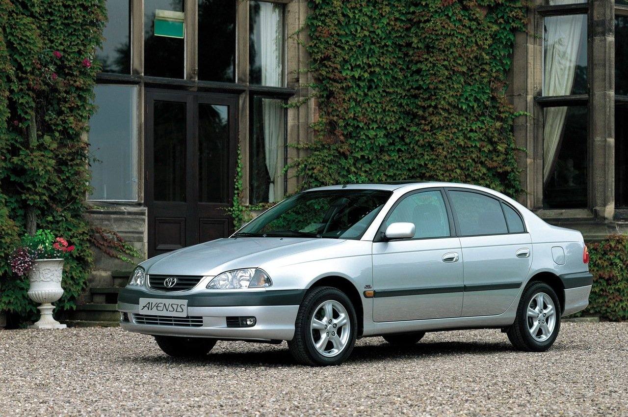 1.8 VVT-i Automatic Sedan