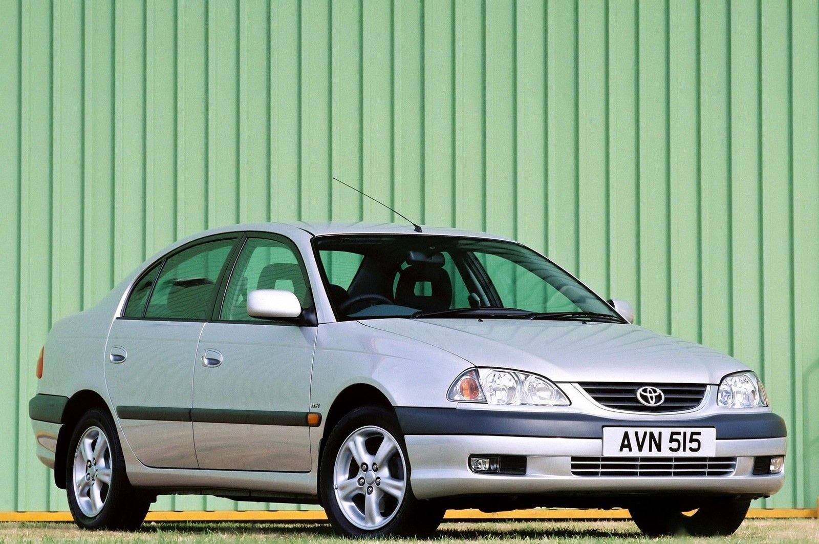 1.8 VVT-i Automatic Sedan