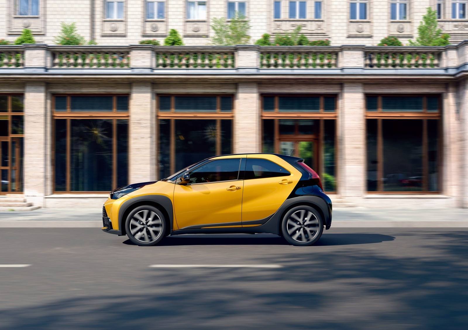 Aygo X Hybrid 115 (AB40)