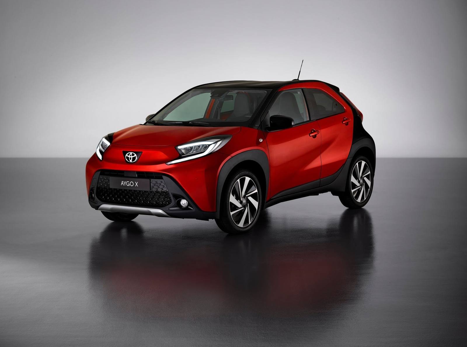 Aygo X 1.0 VVT-i (AB40)