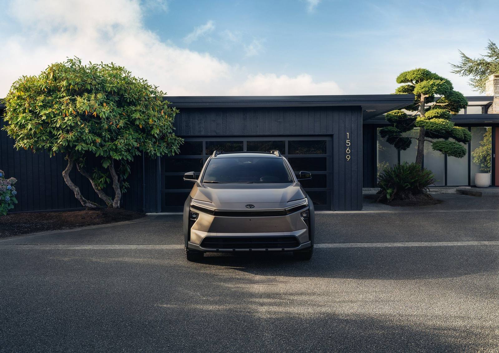 AWD North America (Woodland, Premium)