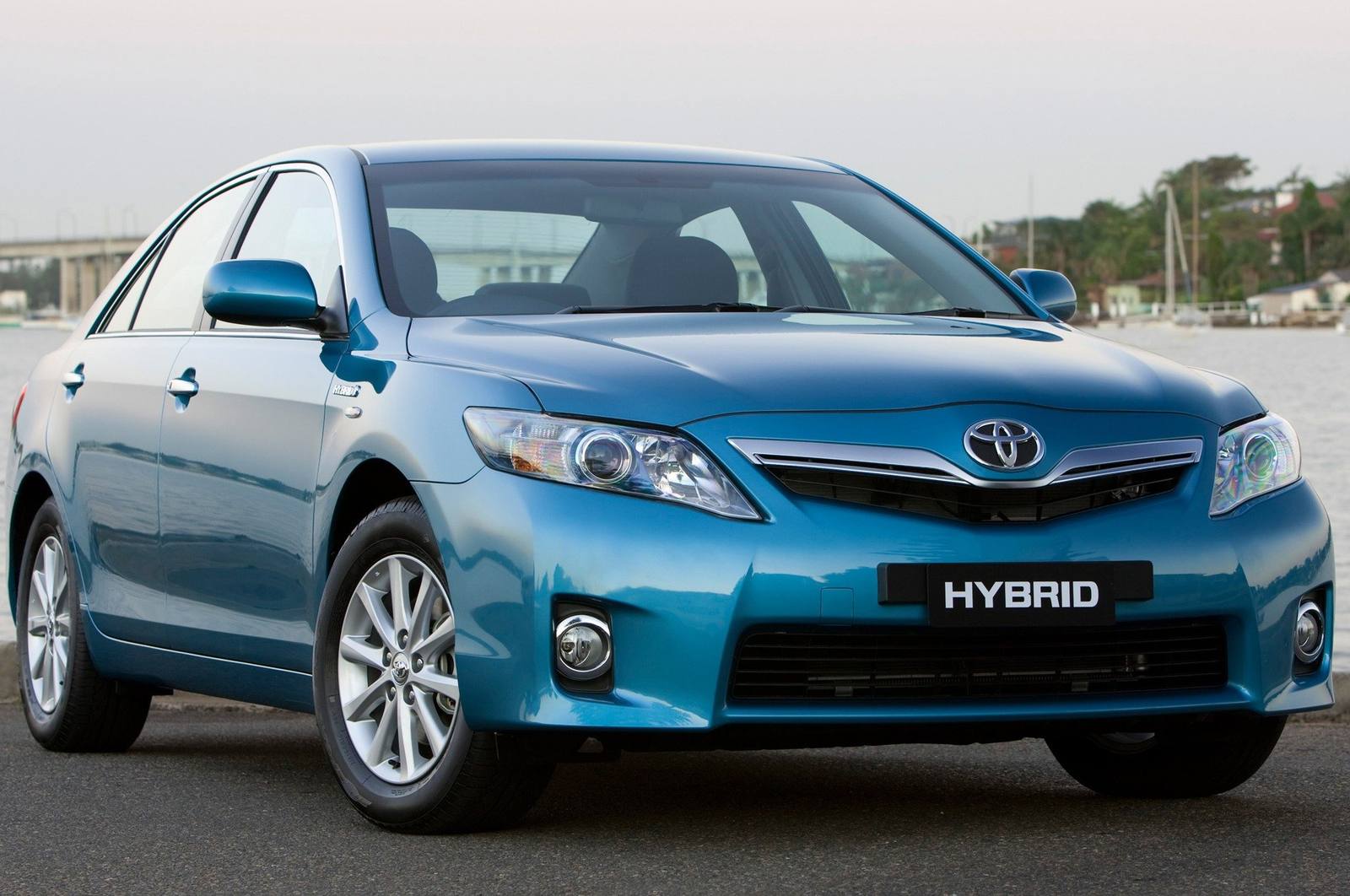 Hybrid Sedan (AU FWD automatic)
