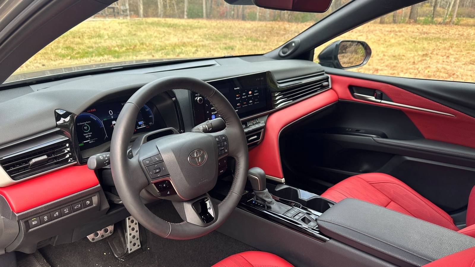 2.0 Hybrid Sedan