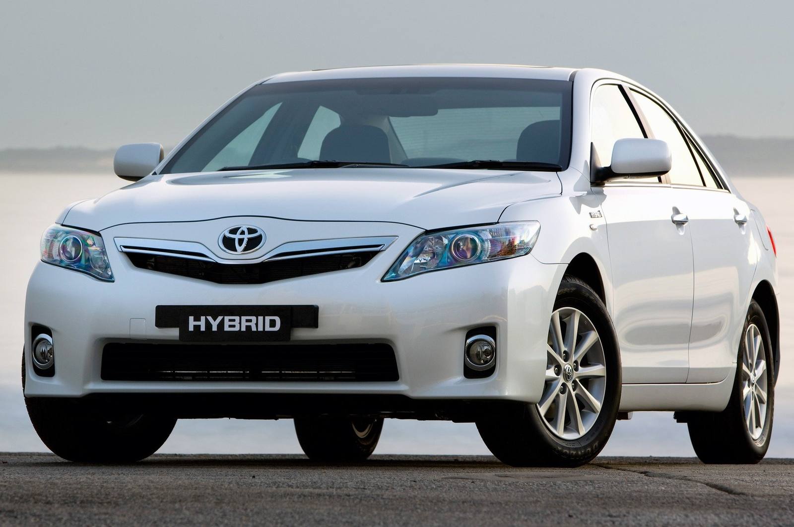 Hybrid Sedan (AU FWD automatic)