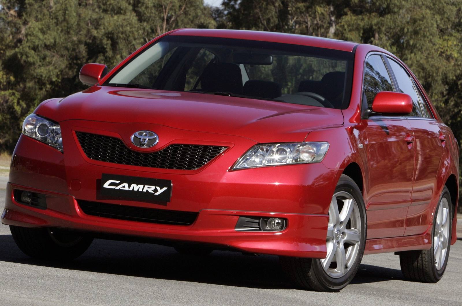 3.5 V6 SE/XLE Sedan