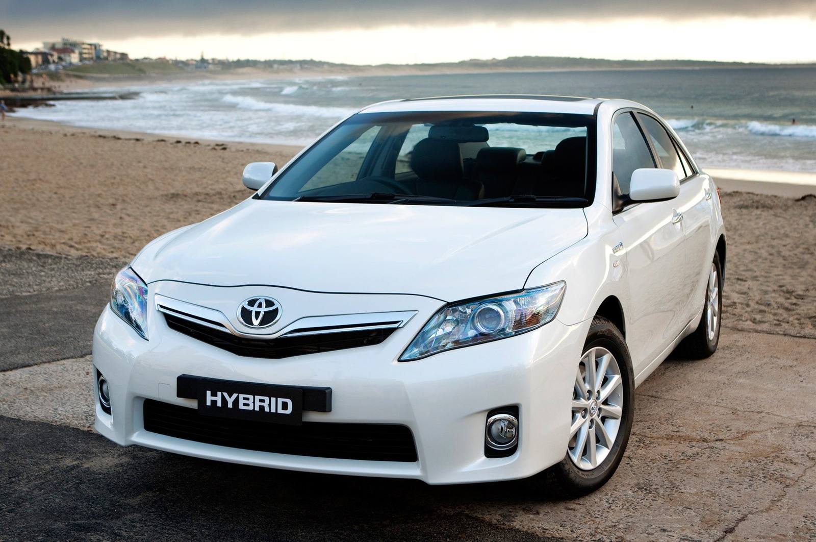 Hybrid Sedan (AU FWD automatic)