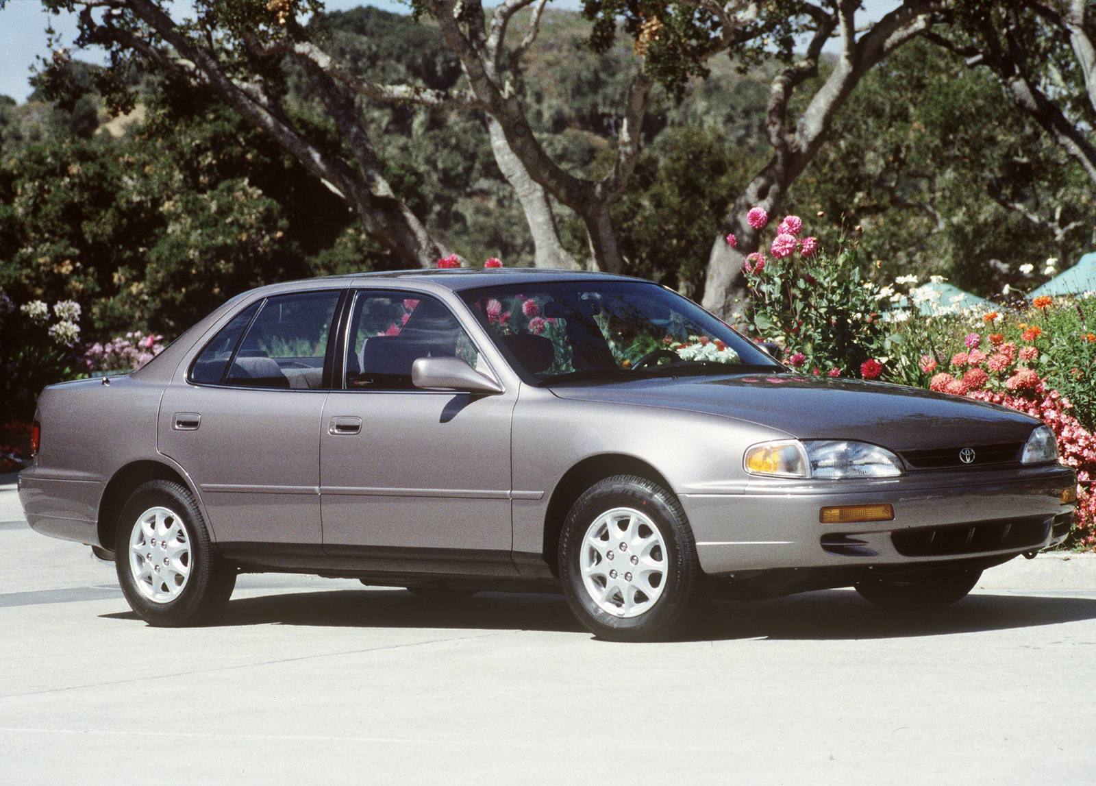 2.2 Automatic Sedan